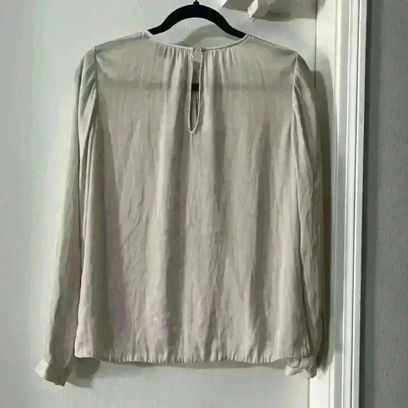 Vince Women's Cross-Front Draped Blouse - Picture 5 of 10